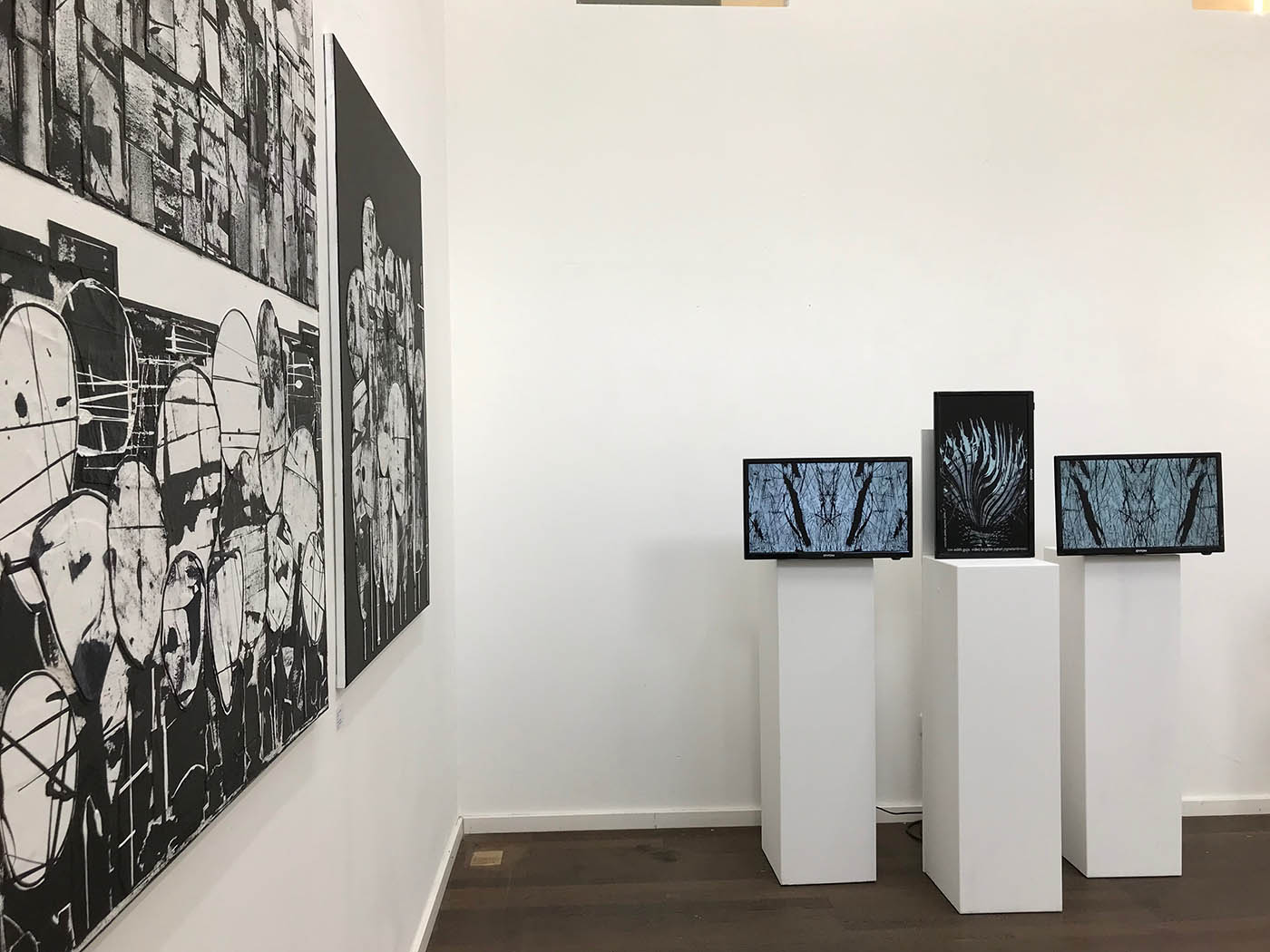 Videoinstallation von Brigitte Satori Constantinescu beim Herbstsalon im Atelierhaus Darmstadt