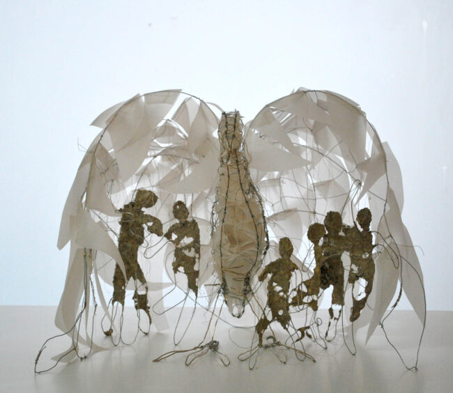 Zoya Sadri, Objekt, Beflügelt Geborgen Zoya Sadri, Objekt, Beflügelt Geborgen